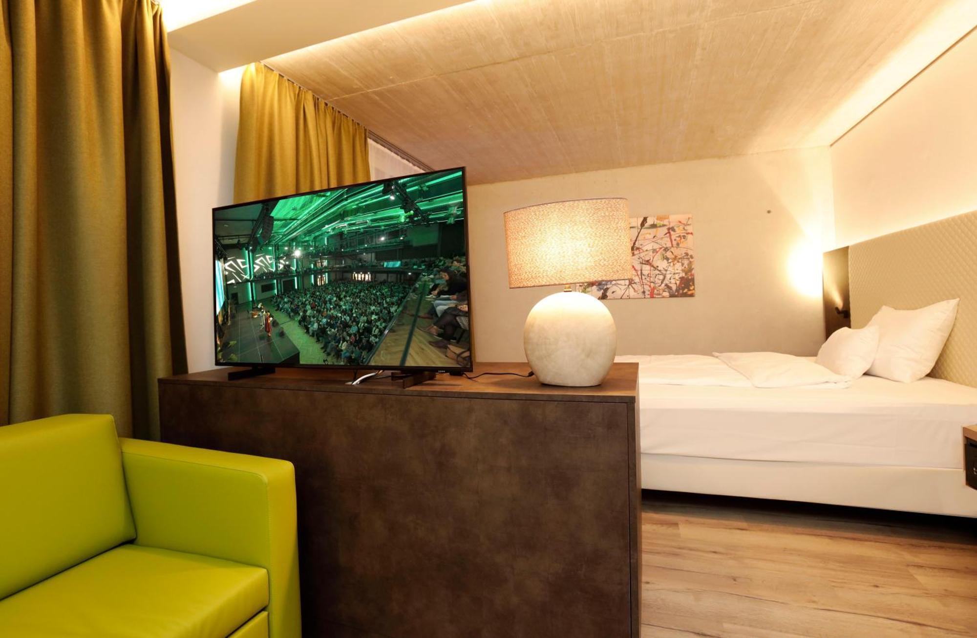 Hotel Im Zentrum Fuer Visionen 푸츠베이할레인 외부 사진